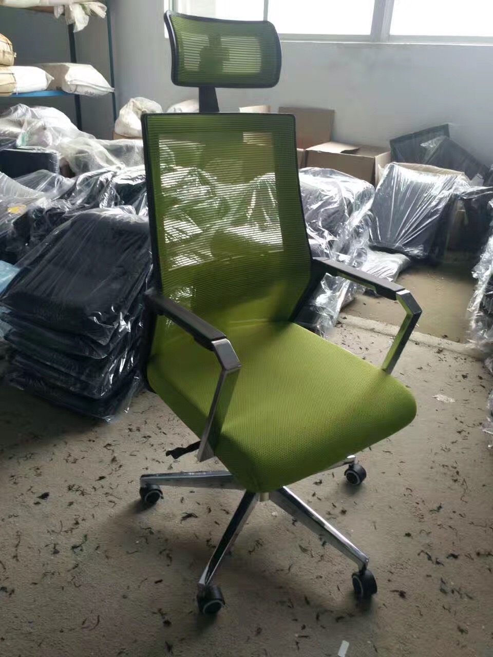 环保材料成品：椅众不同办公椅